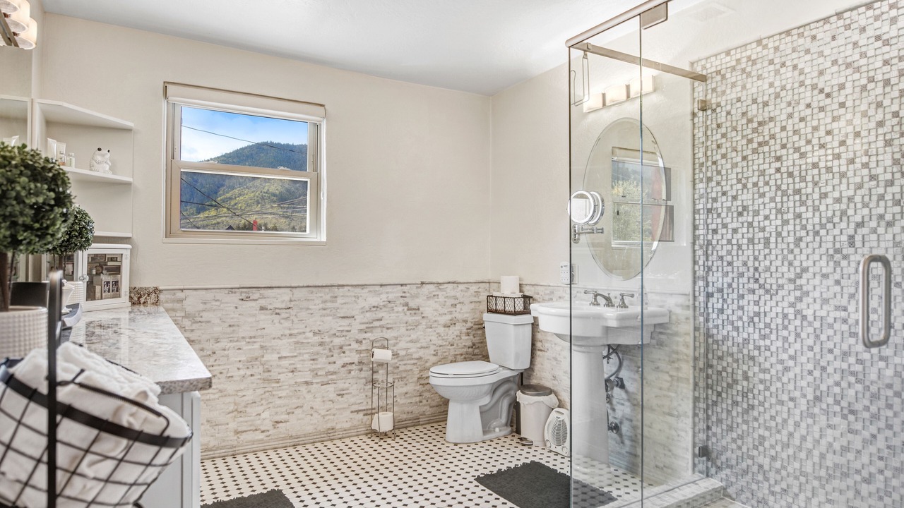 Photo of Bathroom in Murphy