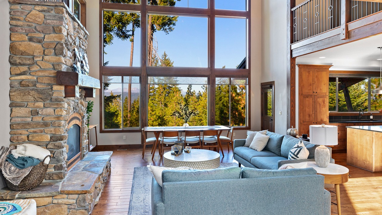Photo of Livingroom in Cle Elum