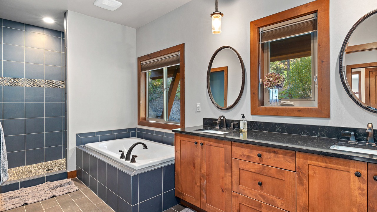 Photo of Bathroom in Cle Elum