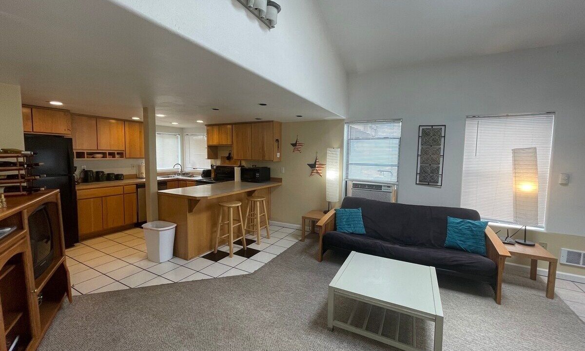 Photo of Livingroom in Sunland Estates