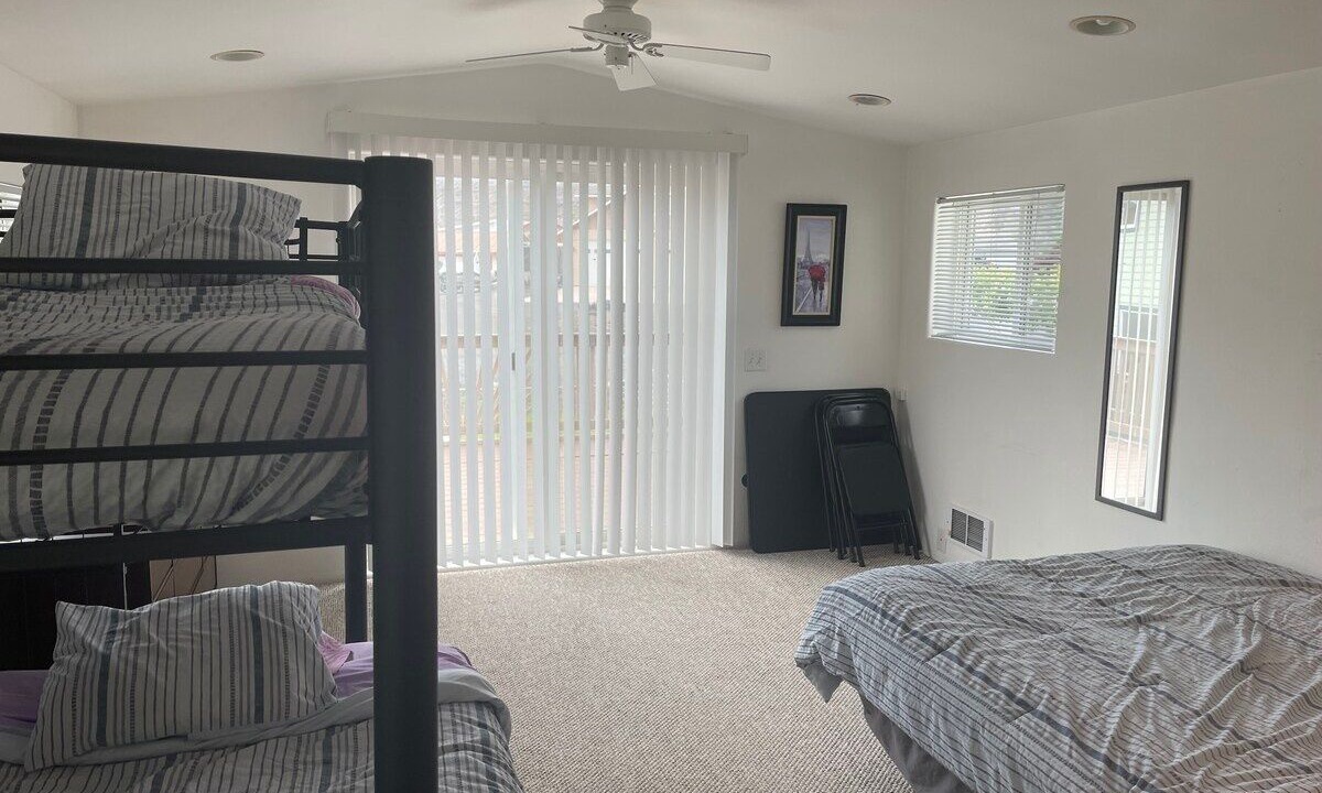 Photo of Bedroom in Sunland Estates