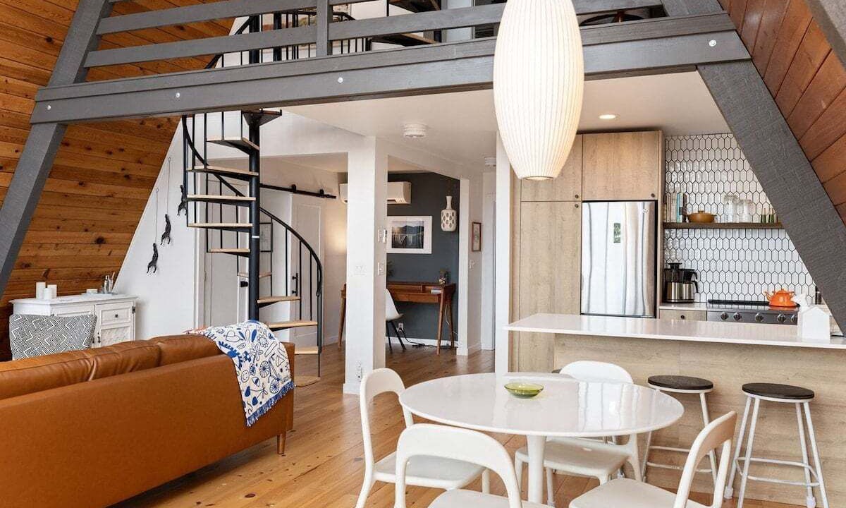 Photo of Livingroom in Lagoon Point