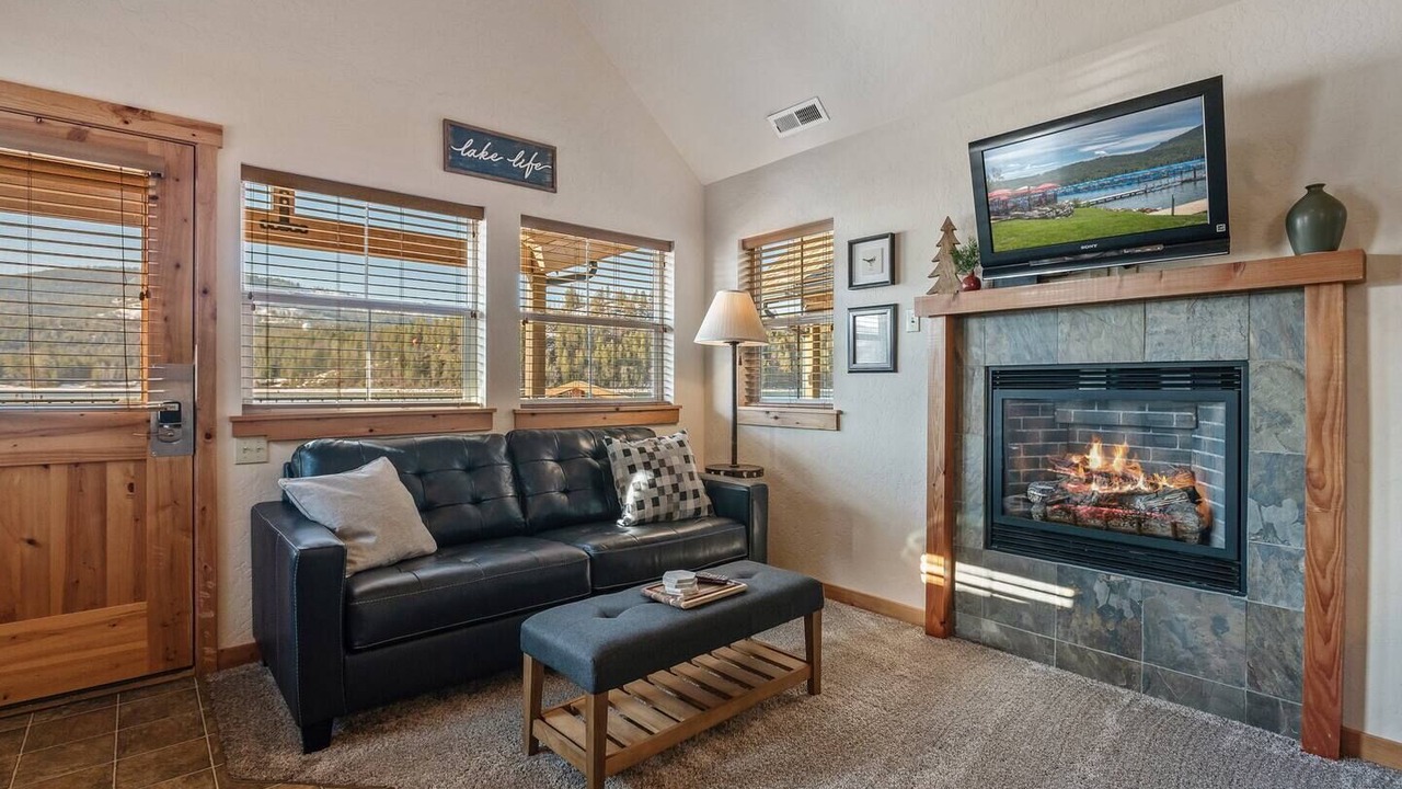 Photo of Livingroom in Dover Bay