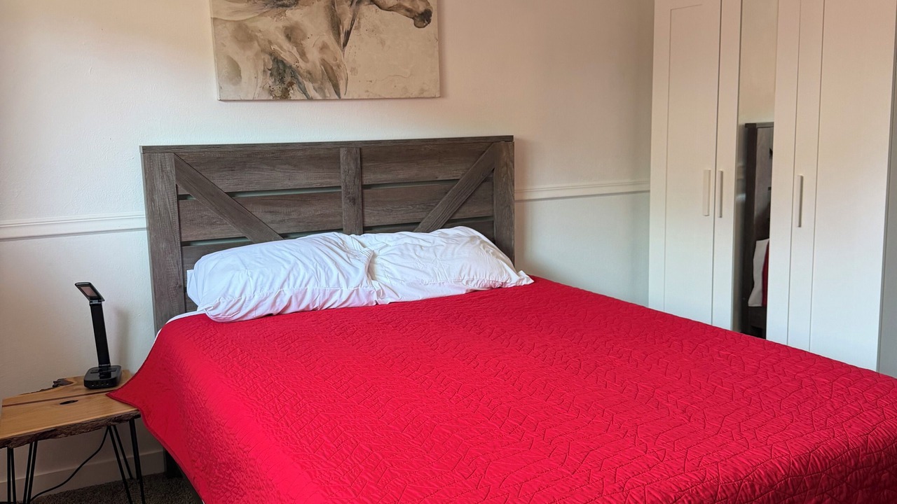 Photo of Bedroom in Eagle