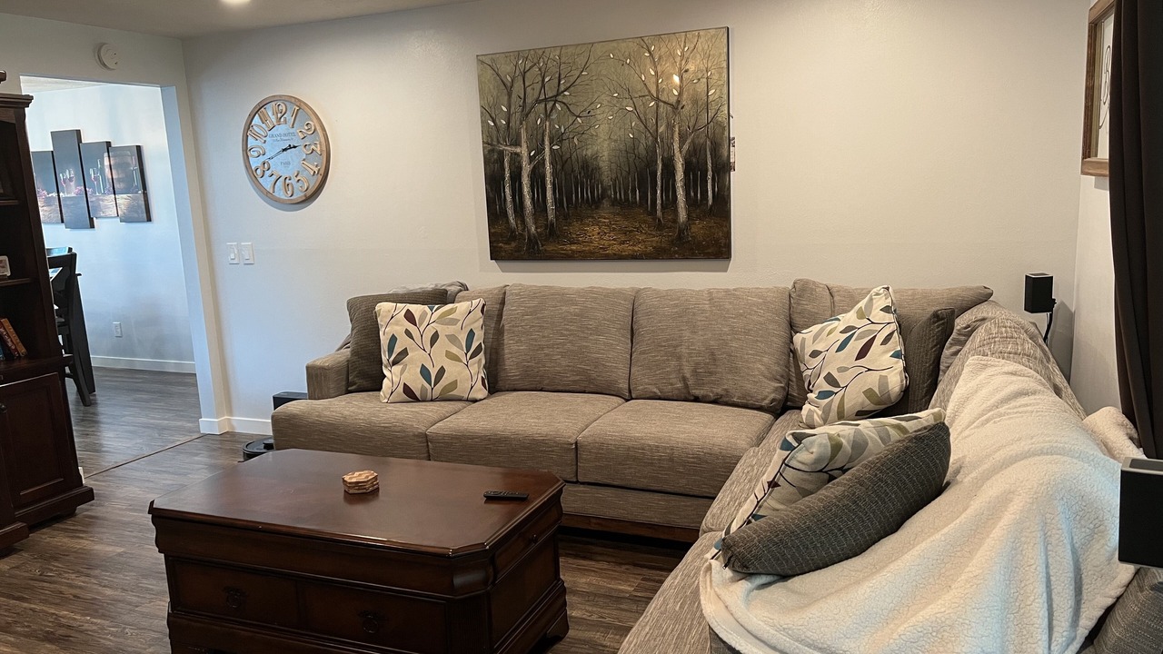 Photo of Livingroom in Eagle