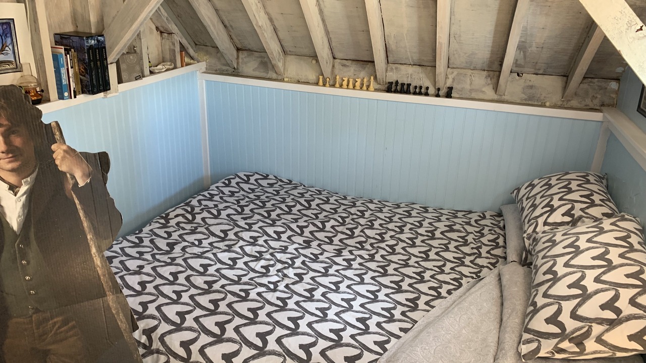Photo of Bedroom in Rollingbay