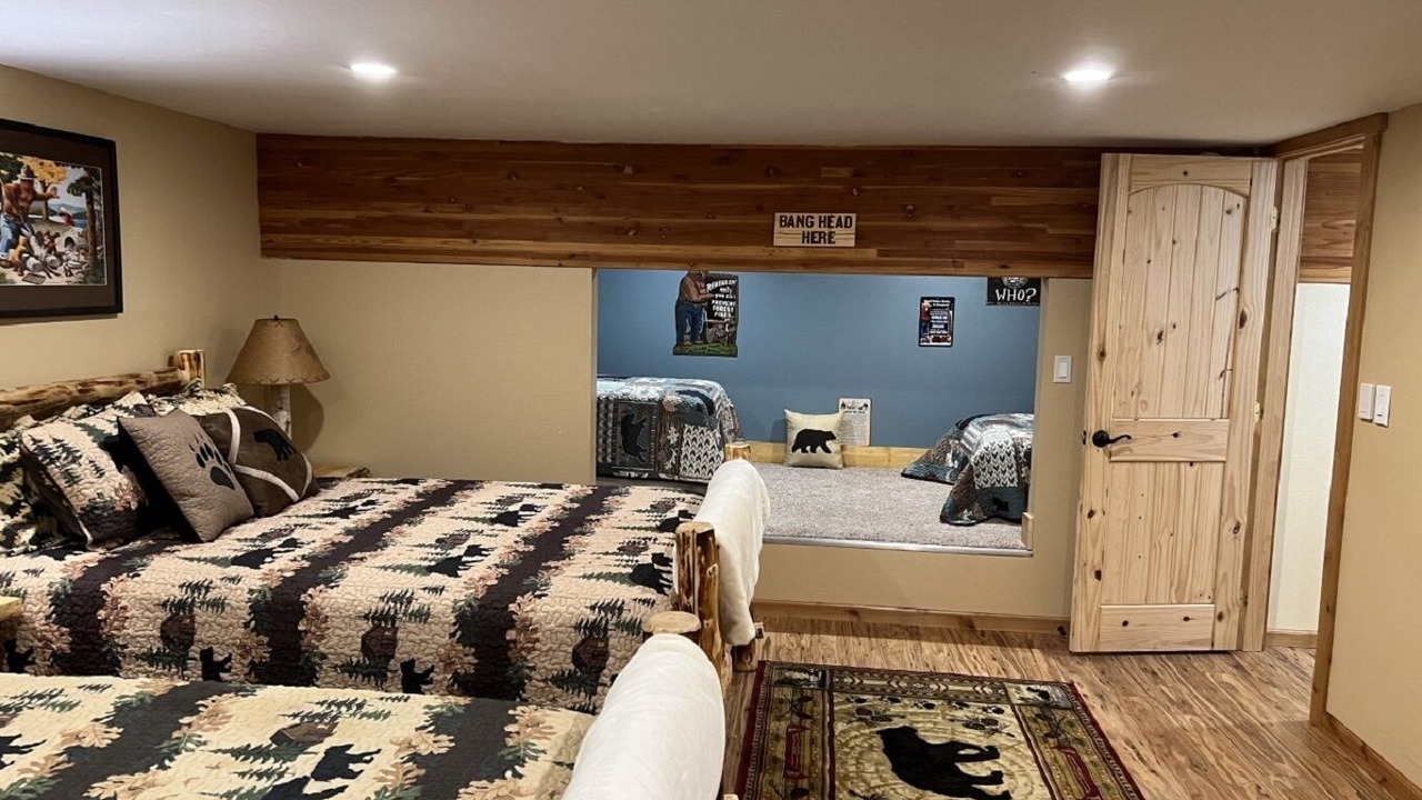 Photo of Bedroom in Sandpoint