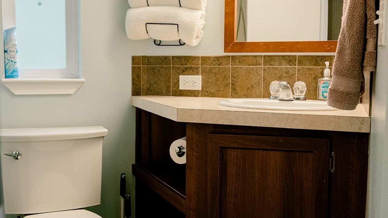 Photo of Bathroom in Sekiu