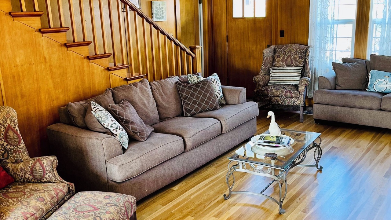 Photo of Livingroom in Medford