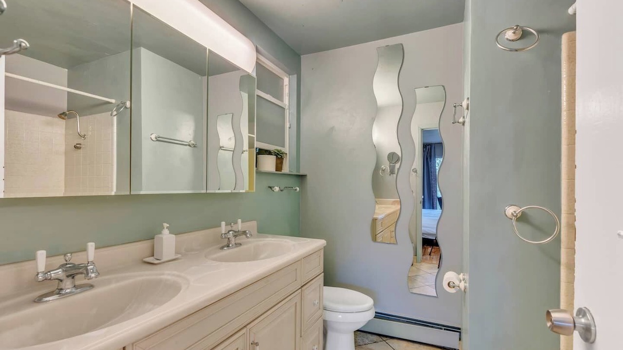 Photo of Bathroom in Capitol Hill