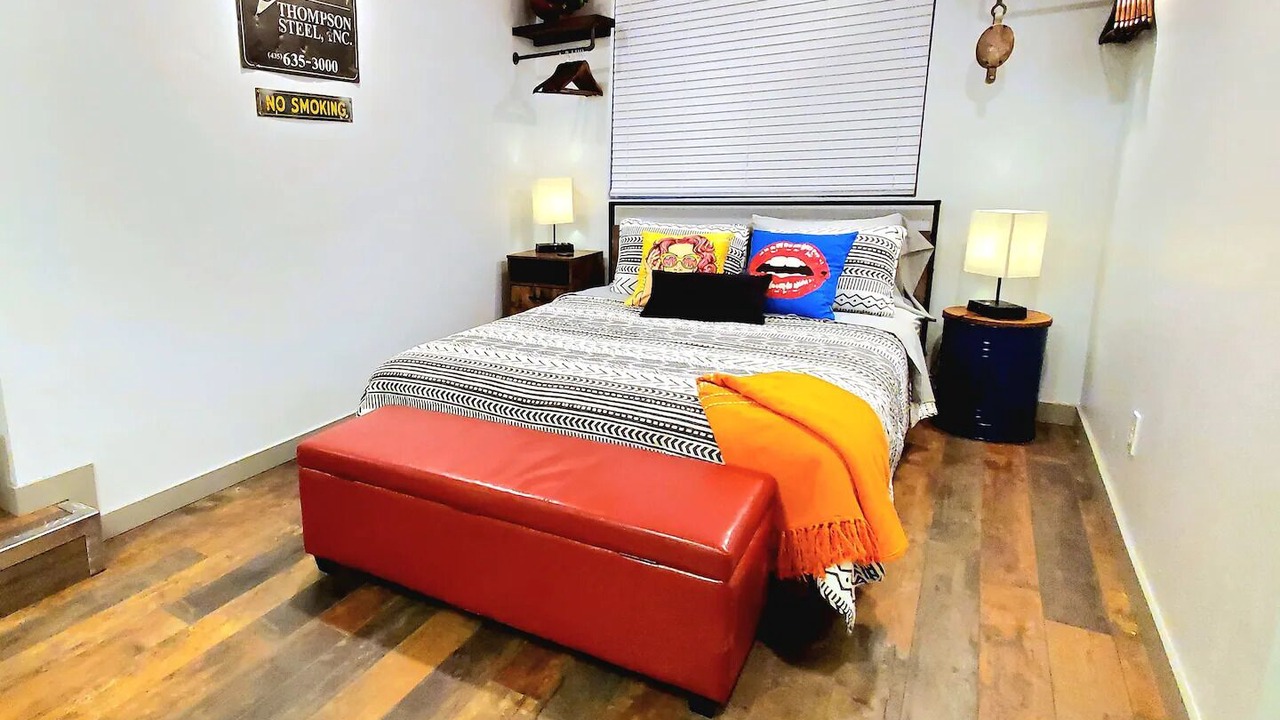 Photo of Bedroom in Hurricane