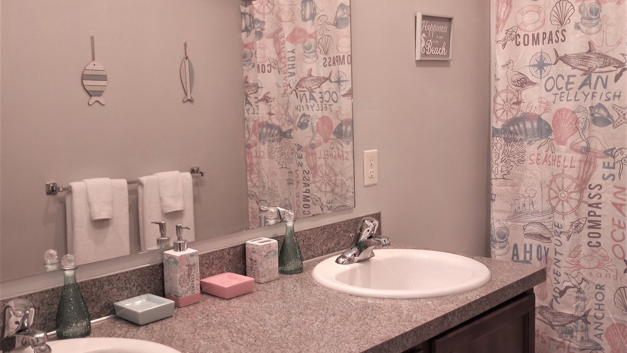 Photo of Bathroom in West Hills