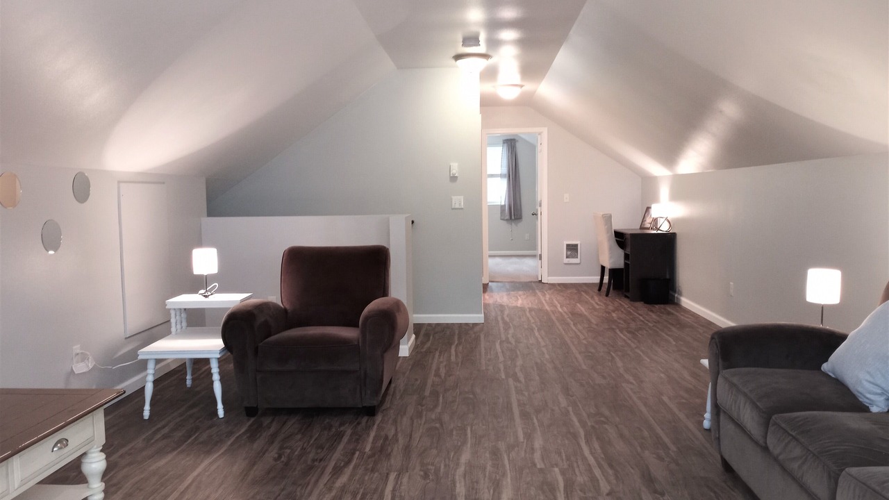 Photo of Livingroom in West Hills