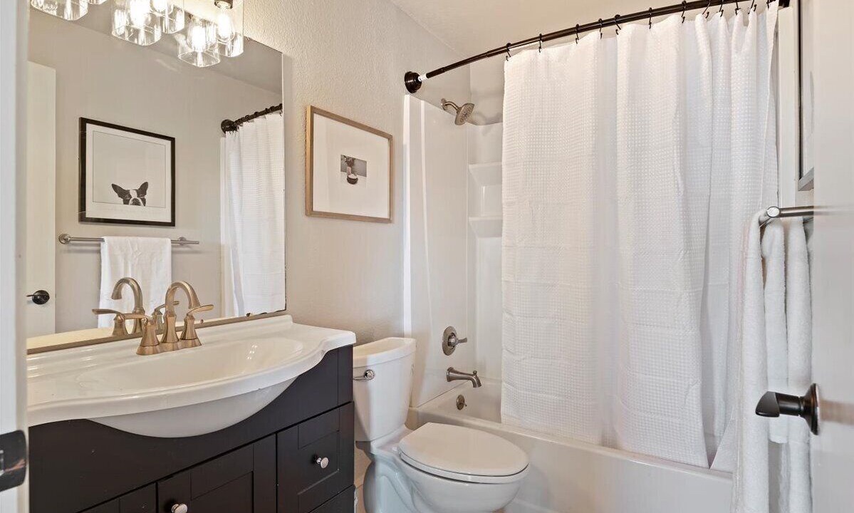 Photo of Bathroom in North End