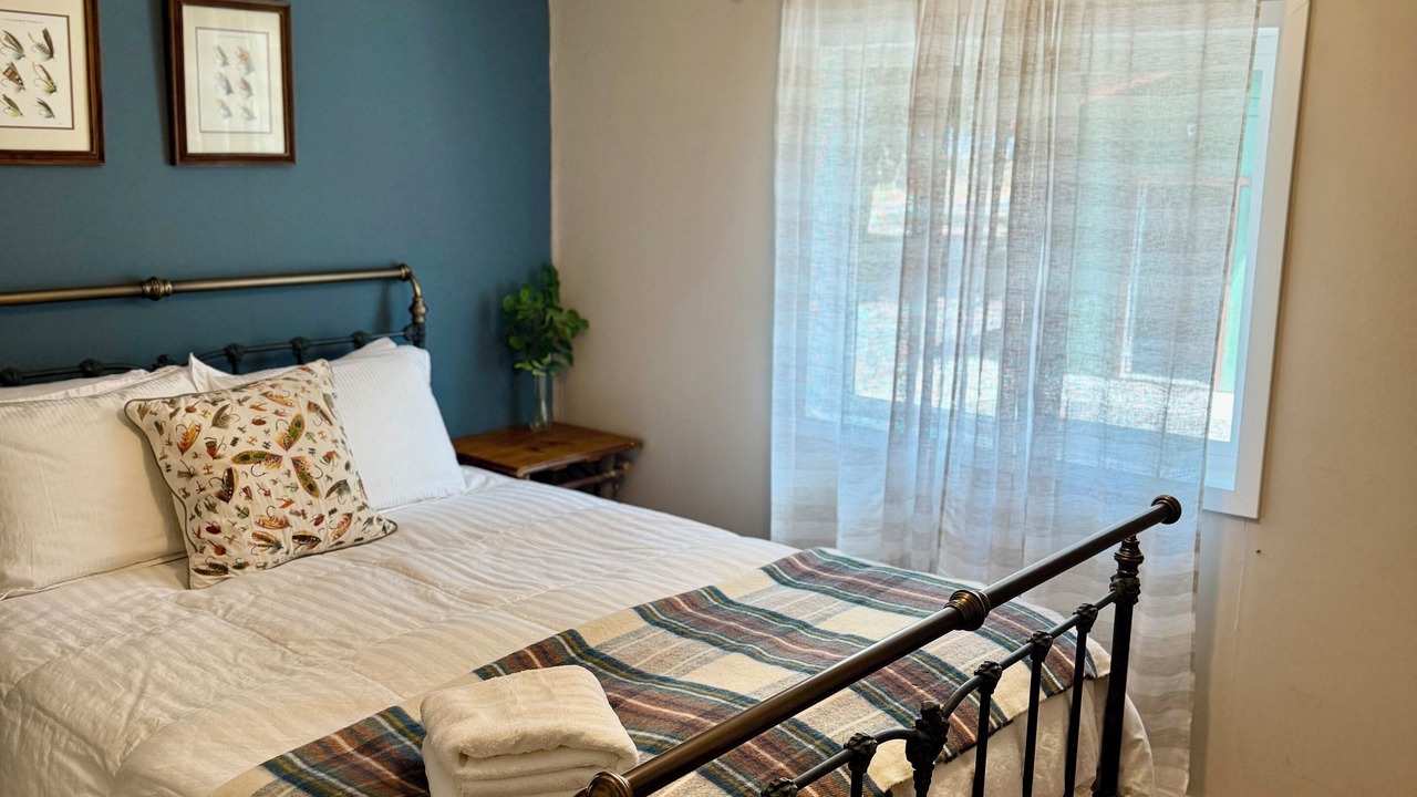 Photo of Bedroom in Trail