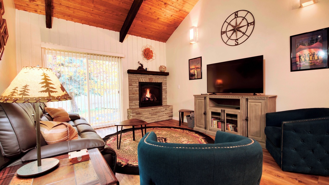Photo of Livingroom in Sandpoint