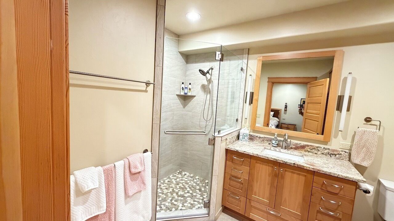 Photo of Bathroom in Ashland