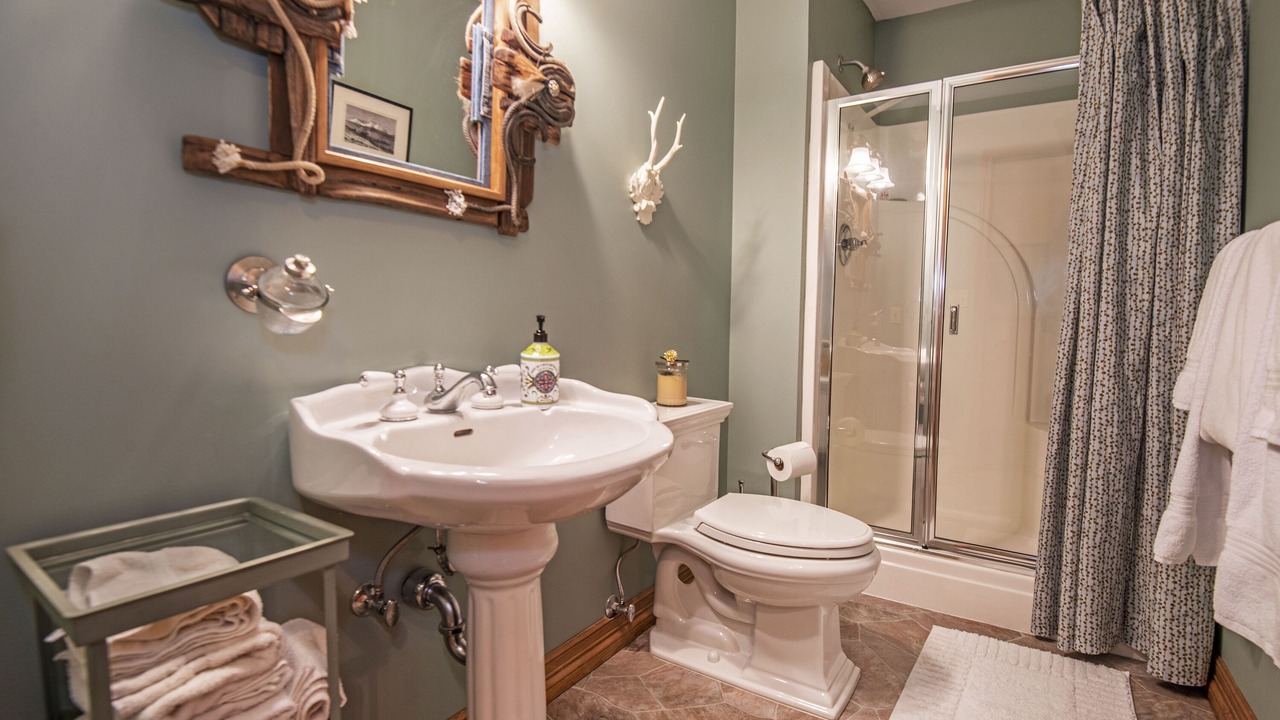 Photo of Bathroom in Black Butte Ranch