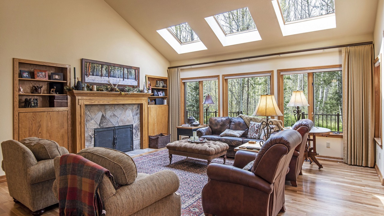 Photo of Livingroom in Black Butte Ranch