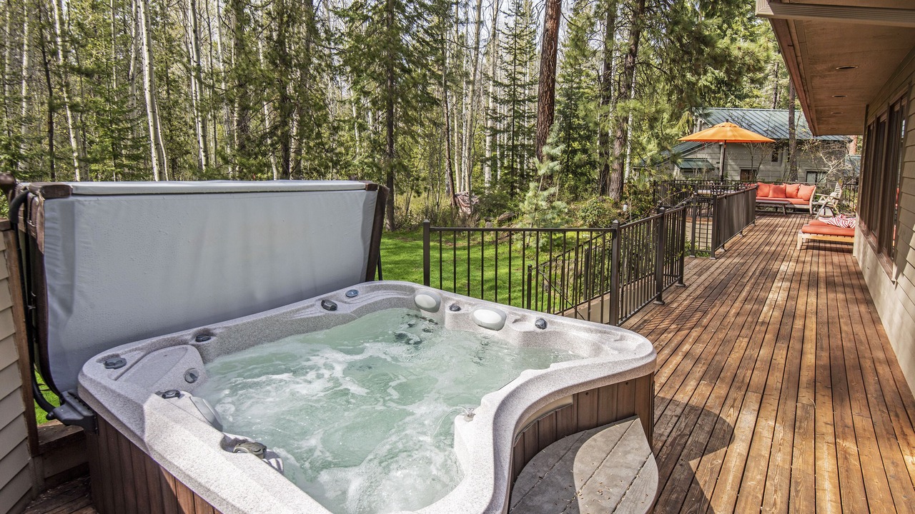 Photo of Patio Balcony in Black Butte Ranch