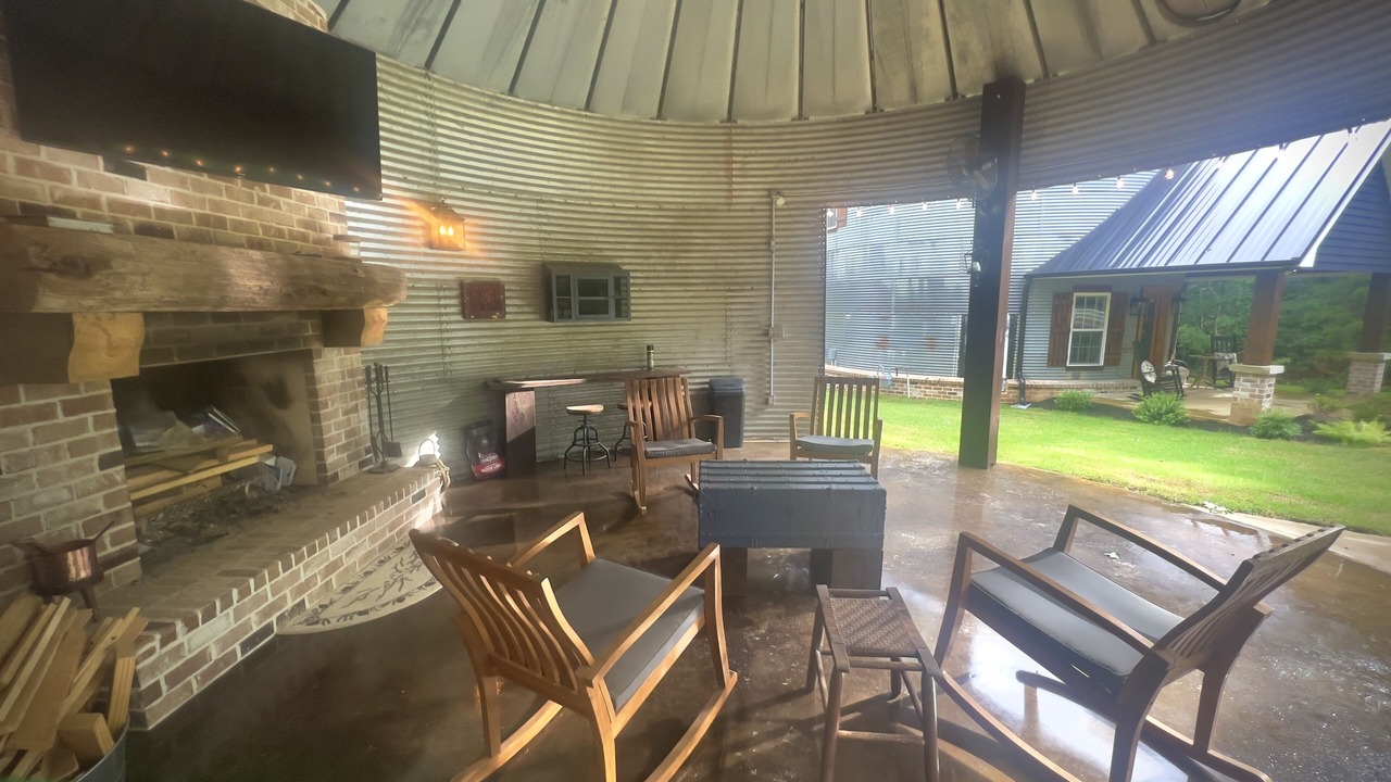 Photo of Livingroom in Corinth