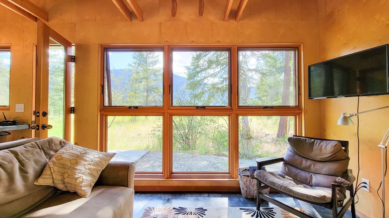 Photo of Livingroom in Mazama