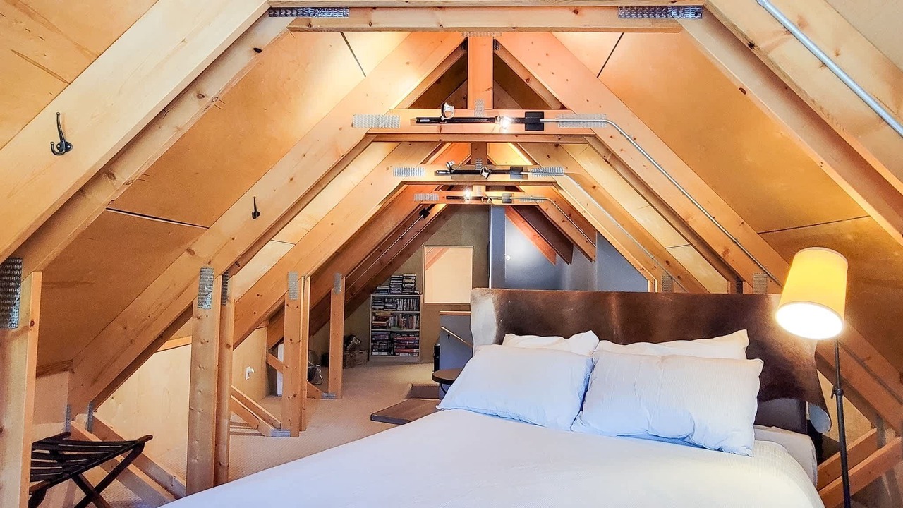 Photo of Bedroom in Mazama