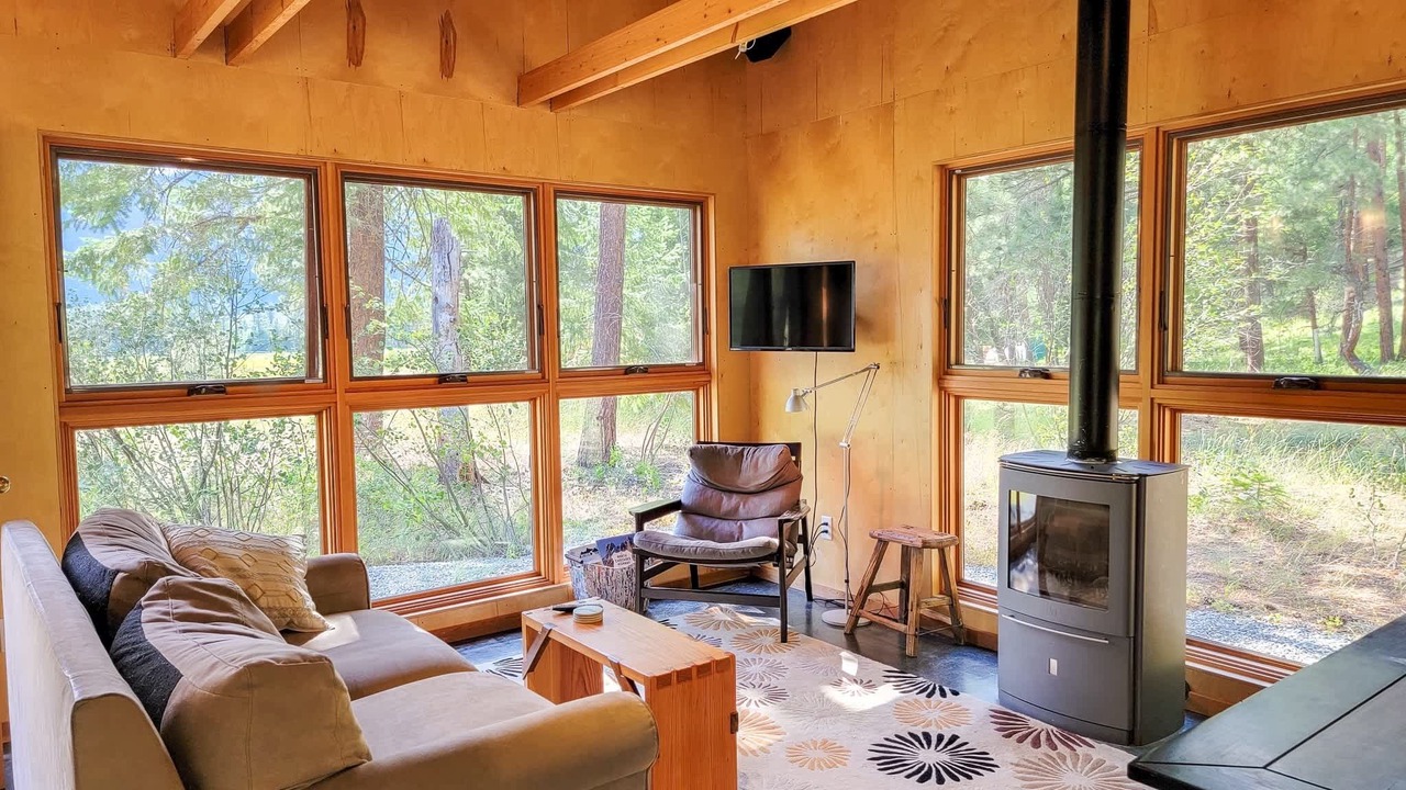 Photo of Livingroom in Mazama