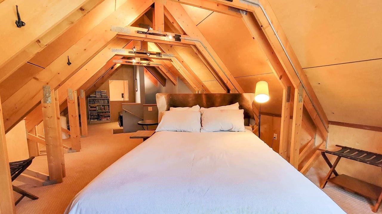 Photo of Bedroom in Mazama