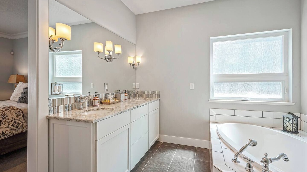 Photo of Bathroom in Garden District
