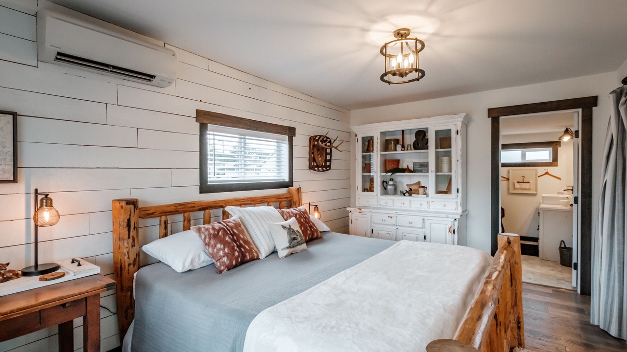 Photo of Bedroom in Corvallis