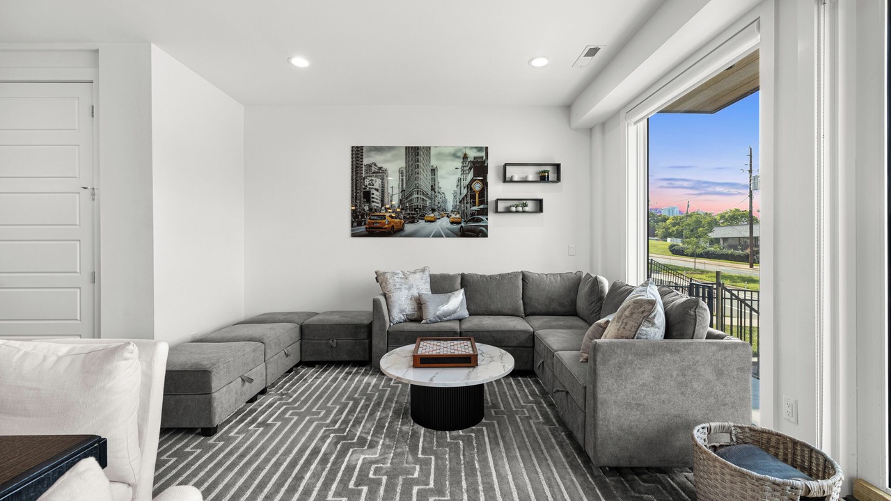 Photo of Livingroom in Edgehill