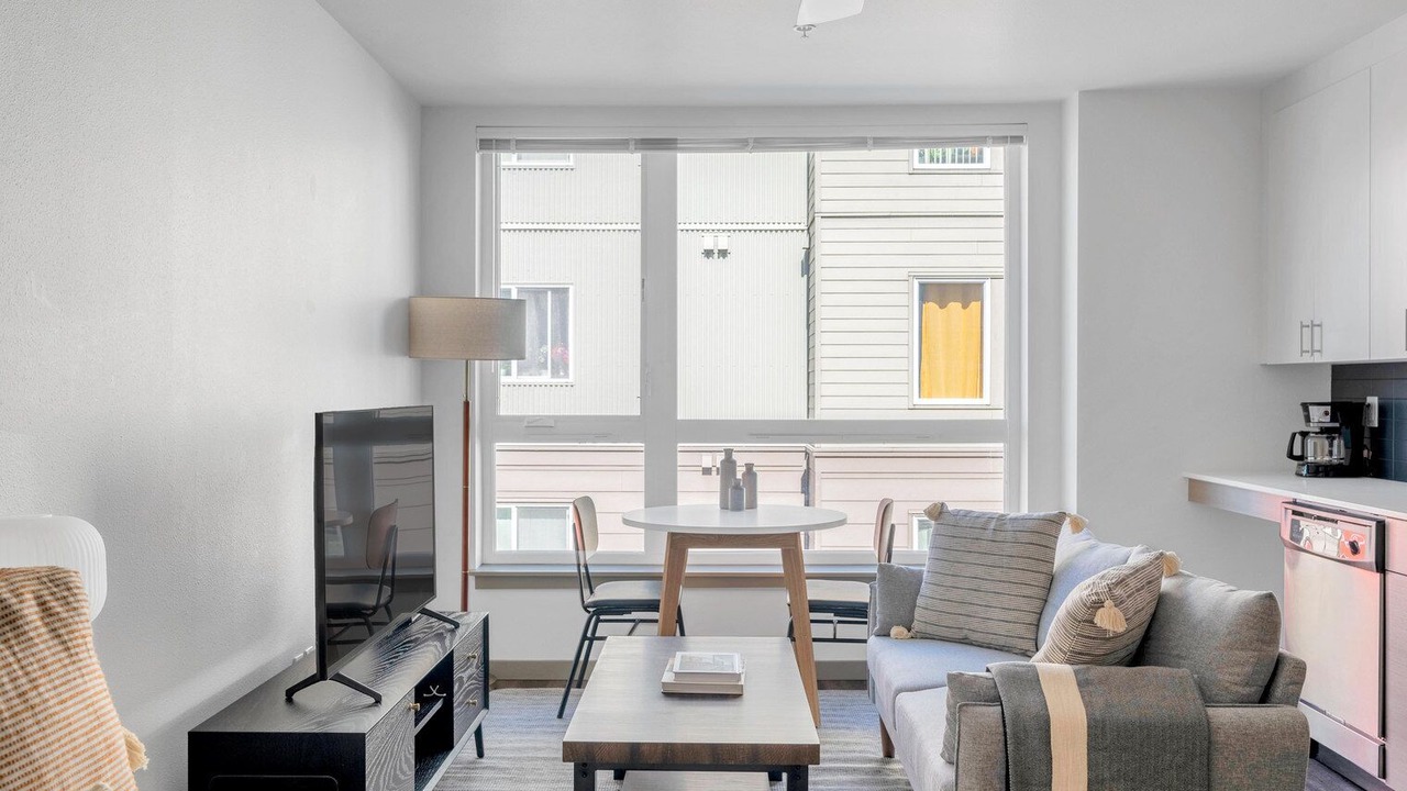 Photo of Livingroom in Columbia City