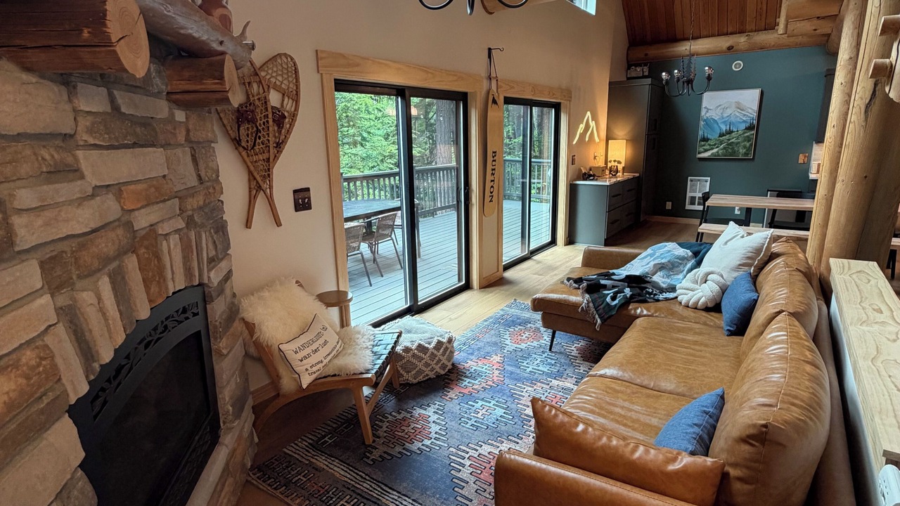 Photo of Livingroom in Packwood