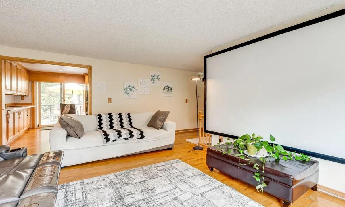 Photo of Livingroom in Kirkland