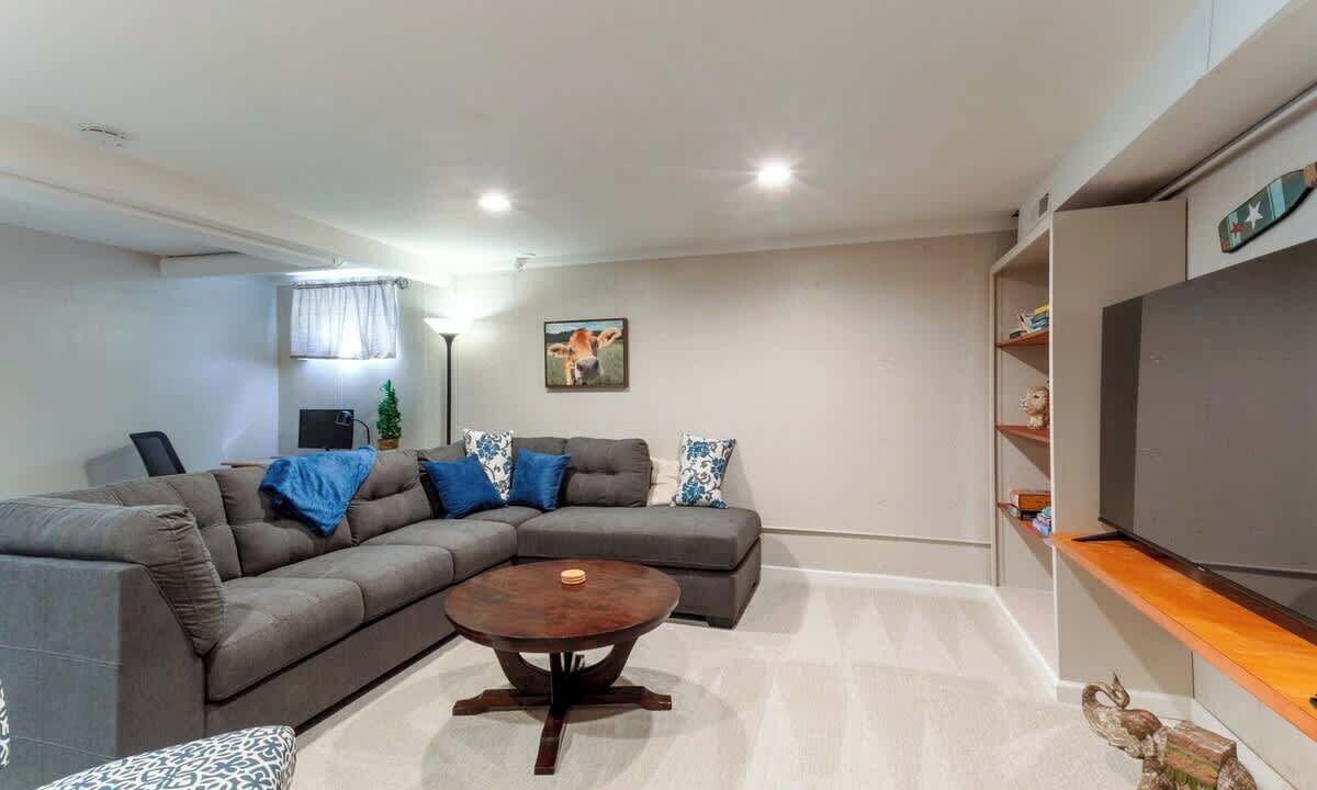 Photo of Bedroom in Garden District