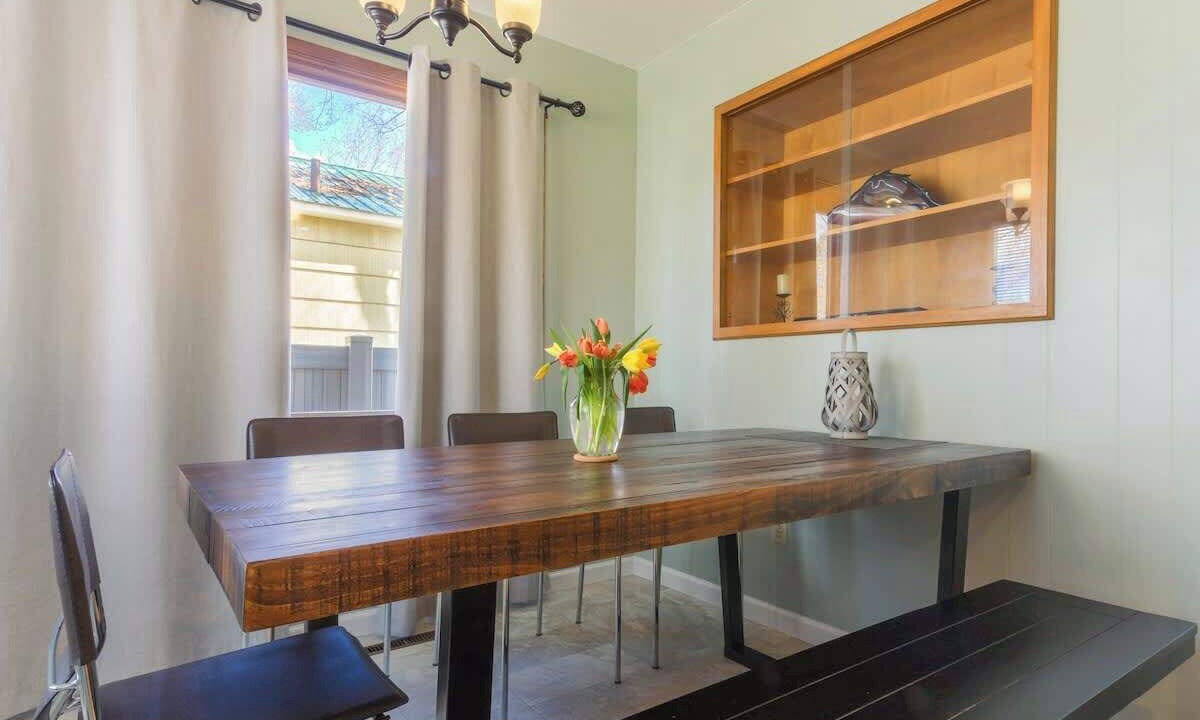 Photo of Bedroom in Garden District