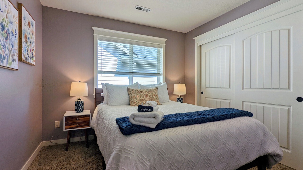 Photo of Bedroom in Newberg