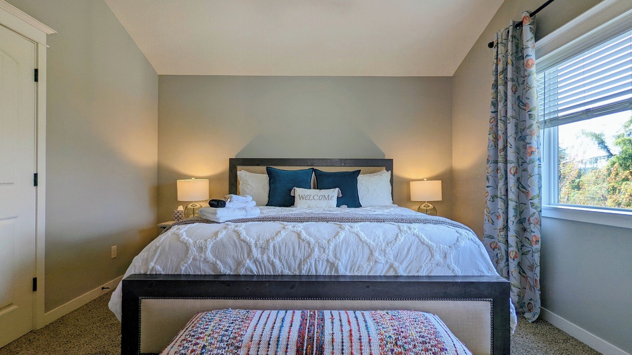 Photo of Bedroom in Newberg