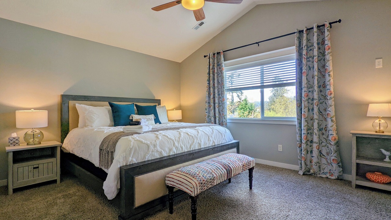 Photo of Bedroom in Newberg