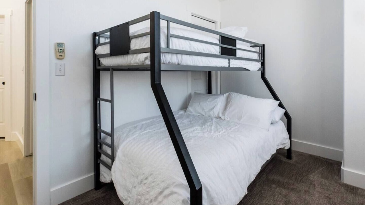 Photo of Bedroom in North Logan