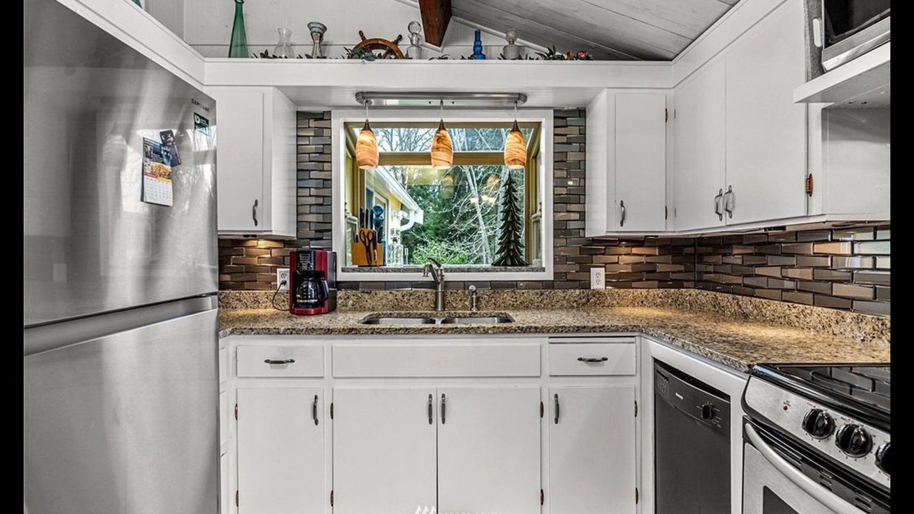 Photo of Kitchen in Lake McMurray