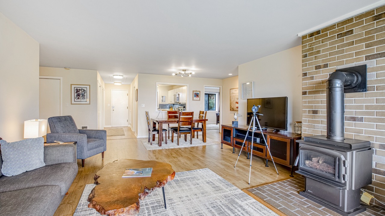 Photo of Livingroom in Port Ludlow