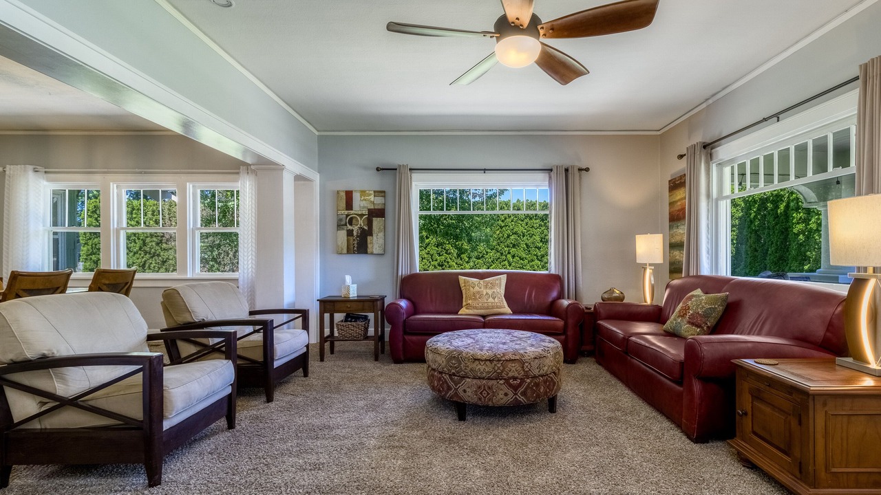 Photo of Livingroom in College Place