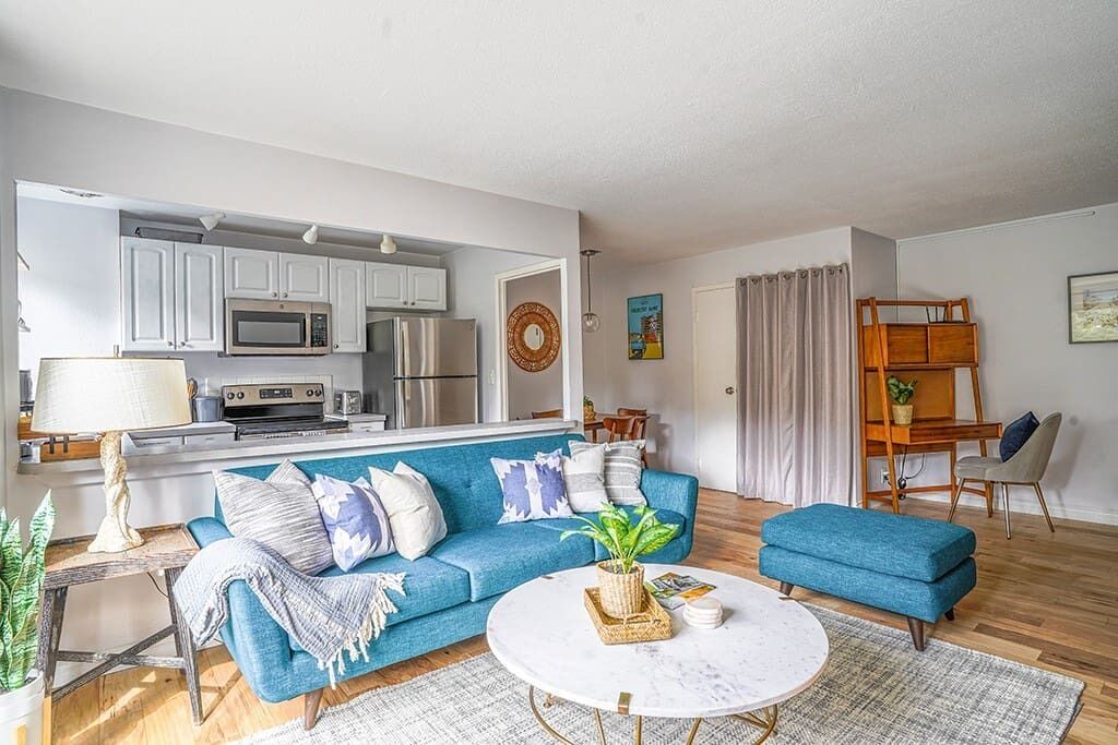 Photo of Livingroom in Downtown Seattle