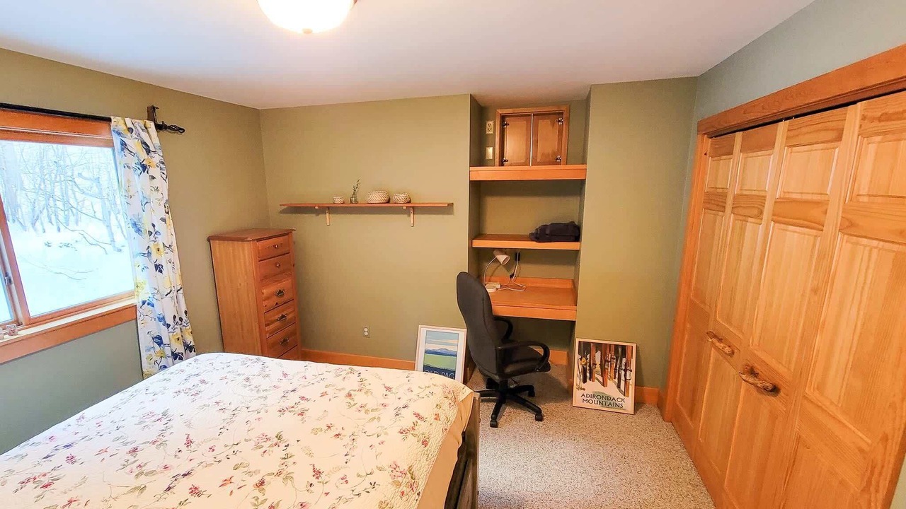 Photo of Bedroom in Mazama