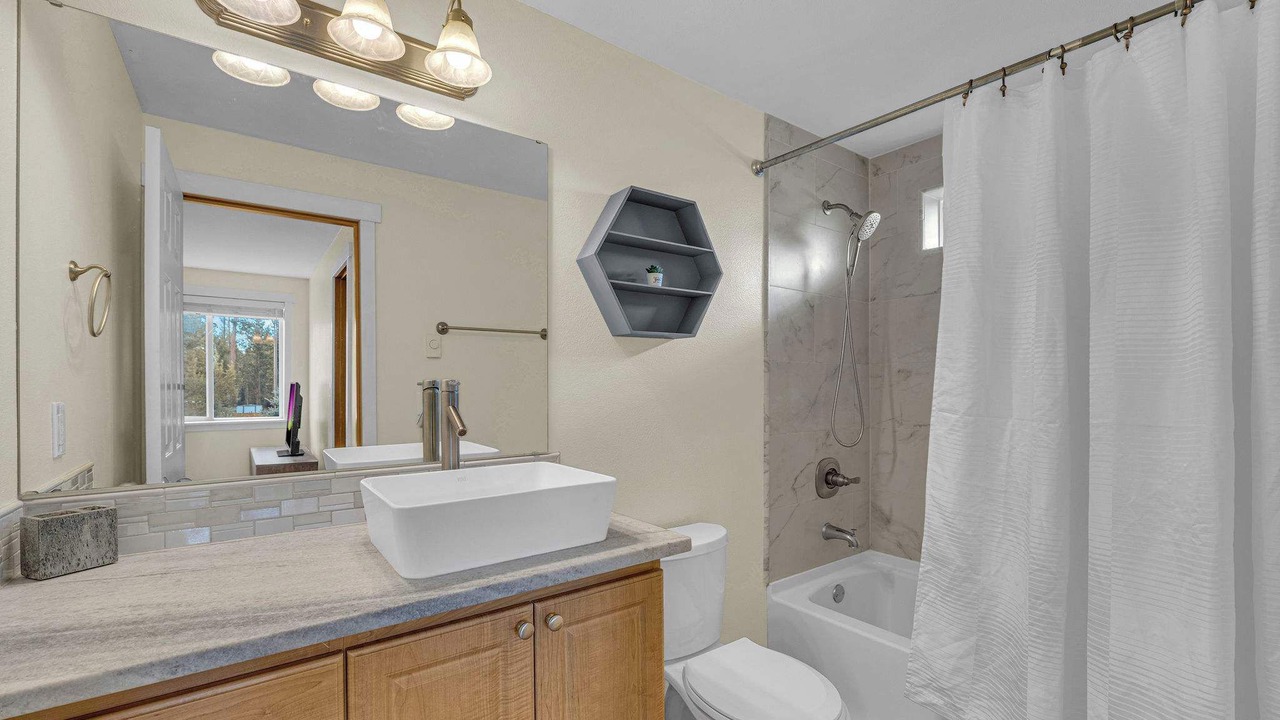 Photo of Bathroom in Oregon Water Wonderland