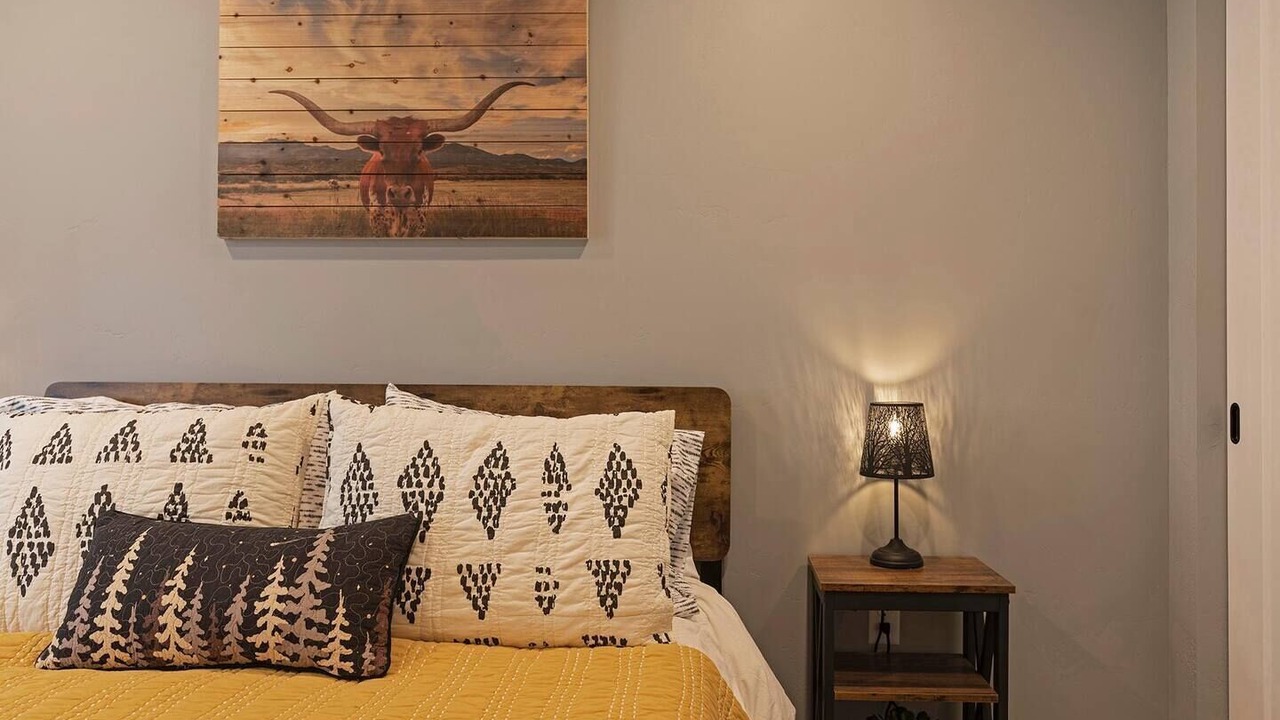 Photo of Bedroom in Franklin to the Fort