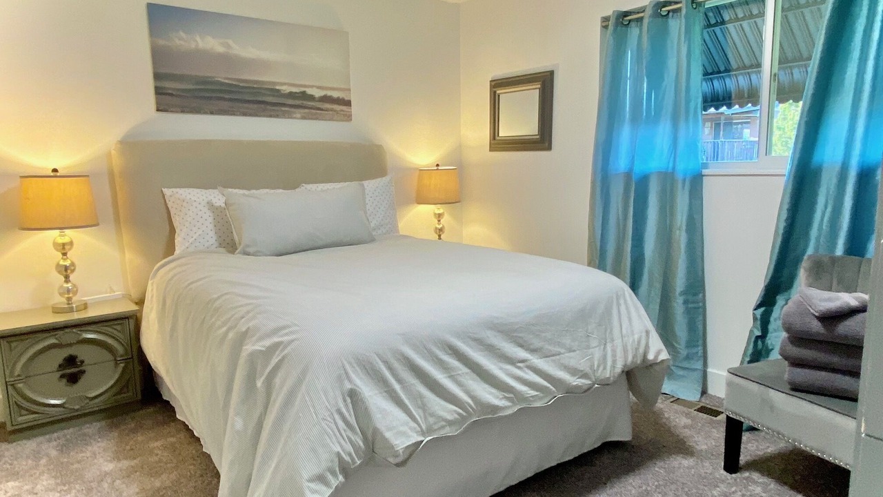 Photo of Bedroom in Lakeview