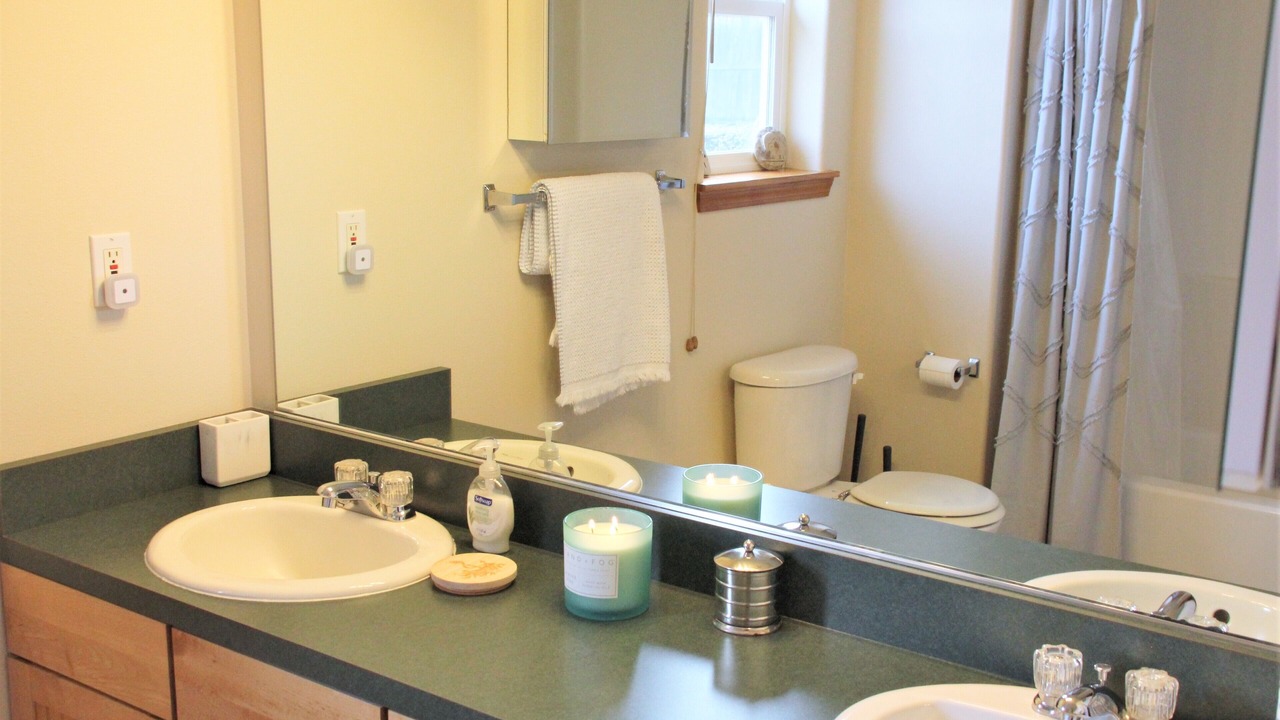 Photo of Bathroom in Hood River